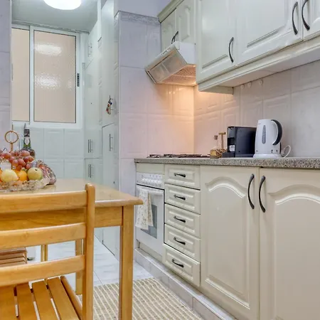Apartman Cantinho Da Elvira, A In Madeira *