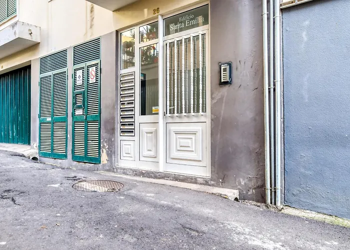 Cantinho Da Elvira, A In Madeira * Funchal (Madeira)